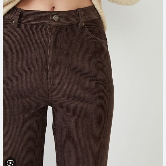 Bardot Booty- Cord High Waist Pant in chocolate - Picture 5 of 16